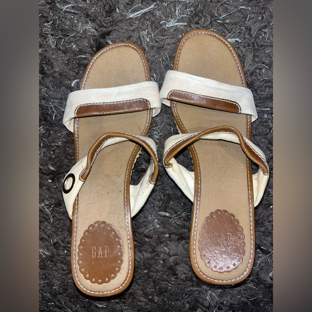 Vintage gap shoes! READ DESCRIPTION:)